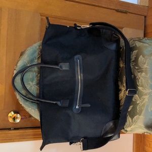 DSW Weekend Travel Bag Navy Blue Detachable Shoulder Strap Top Handles